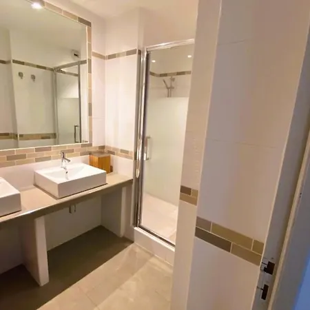 Lena 6 Pers Piscine 500 M 펜션 *