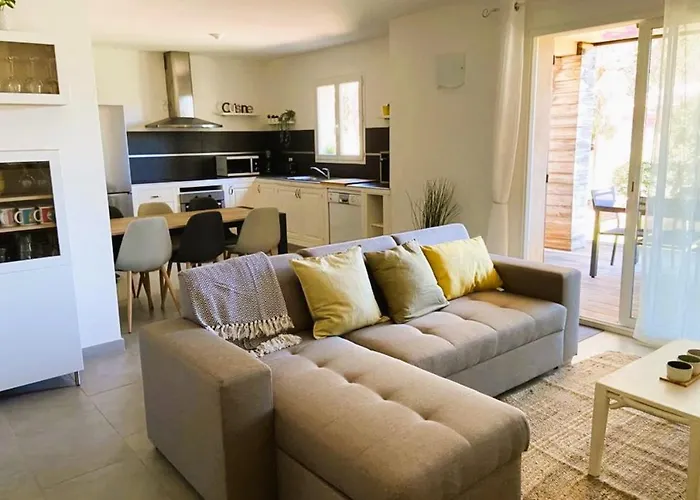 Lena 6 Pers Piscine 500 M