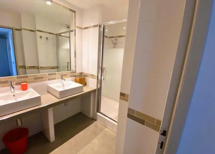 Lena 6 Pers Piscine 500 M Hébergement de vacances *