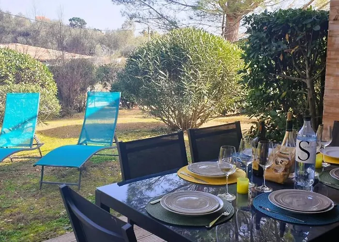 Lena 6 Pers Piscine 500 M *