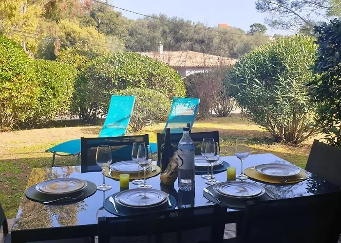 Hébergement de vacances Lena 6 Pers Piscine 500 M